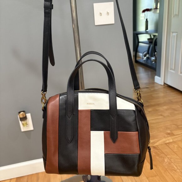 Fossil Tote with matching wallet in Black, Brown and White - Picture 1 of 4